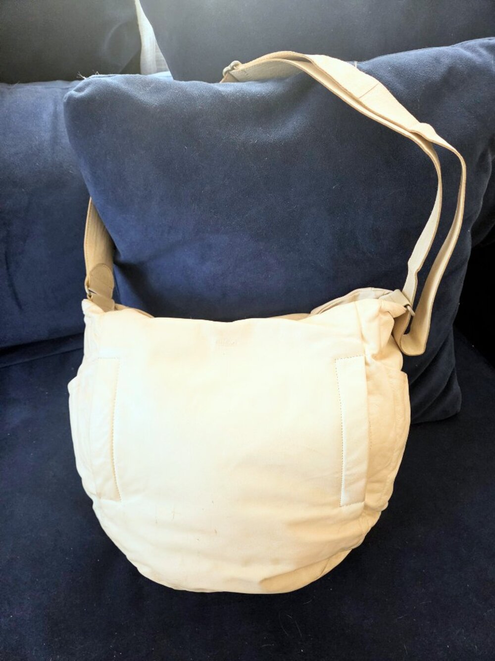 M0851 Beautiful Cream Leather Women's Bag